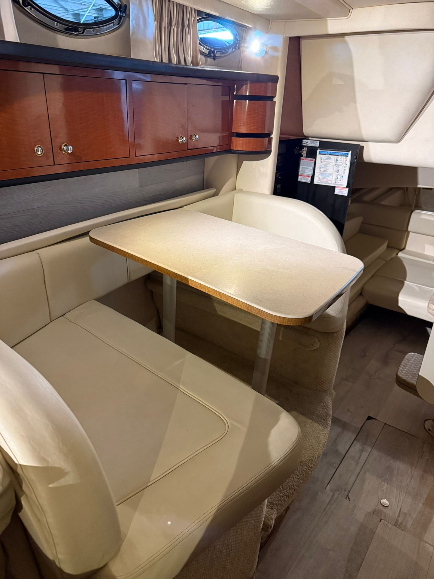 Searay sundancer 34FT