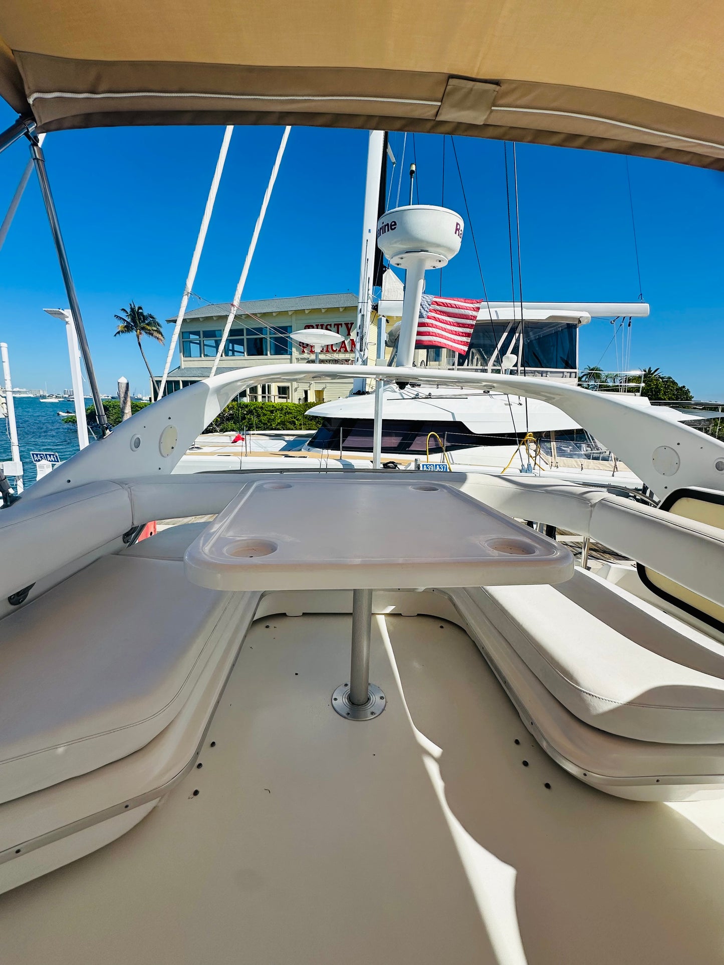 Sea ray FlyBridge 48Ft
