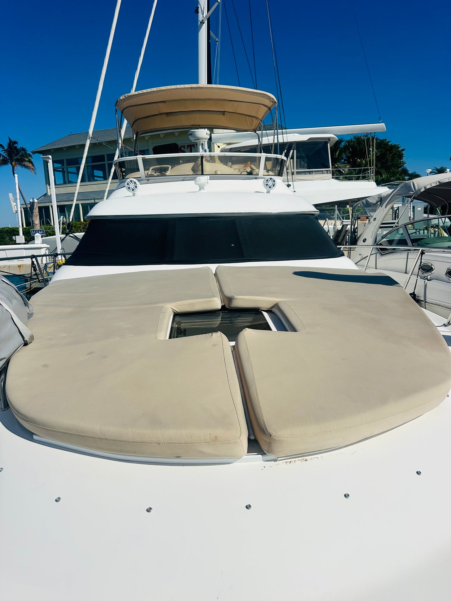 Sea ray FlyBridge 48Ft